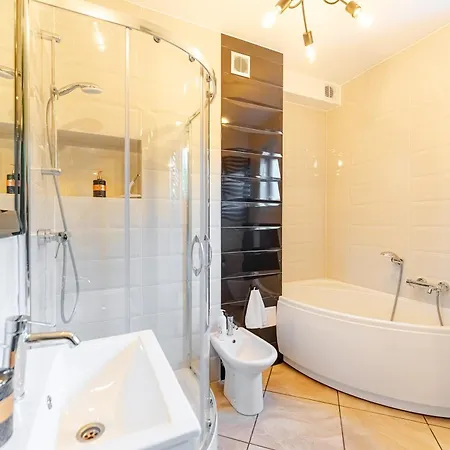 Dom W Grzybowie Kolobrzeg גרצי'יבובו