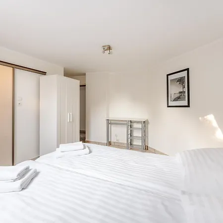 Dom W Grzybowie Kolobrzeg * גרצי'יבובו